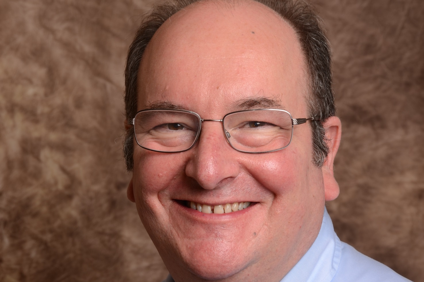Dr. Michael Travis Dr. Michael Travis