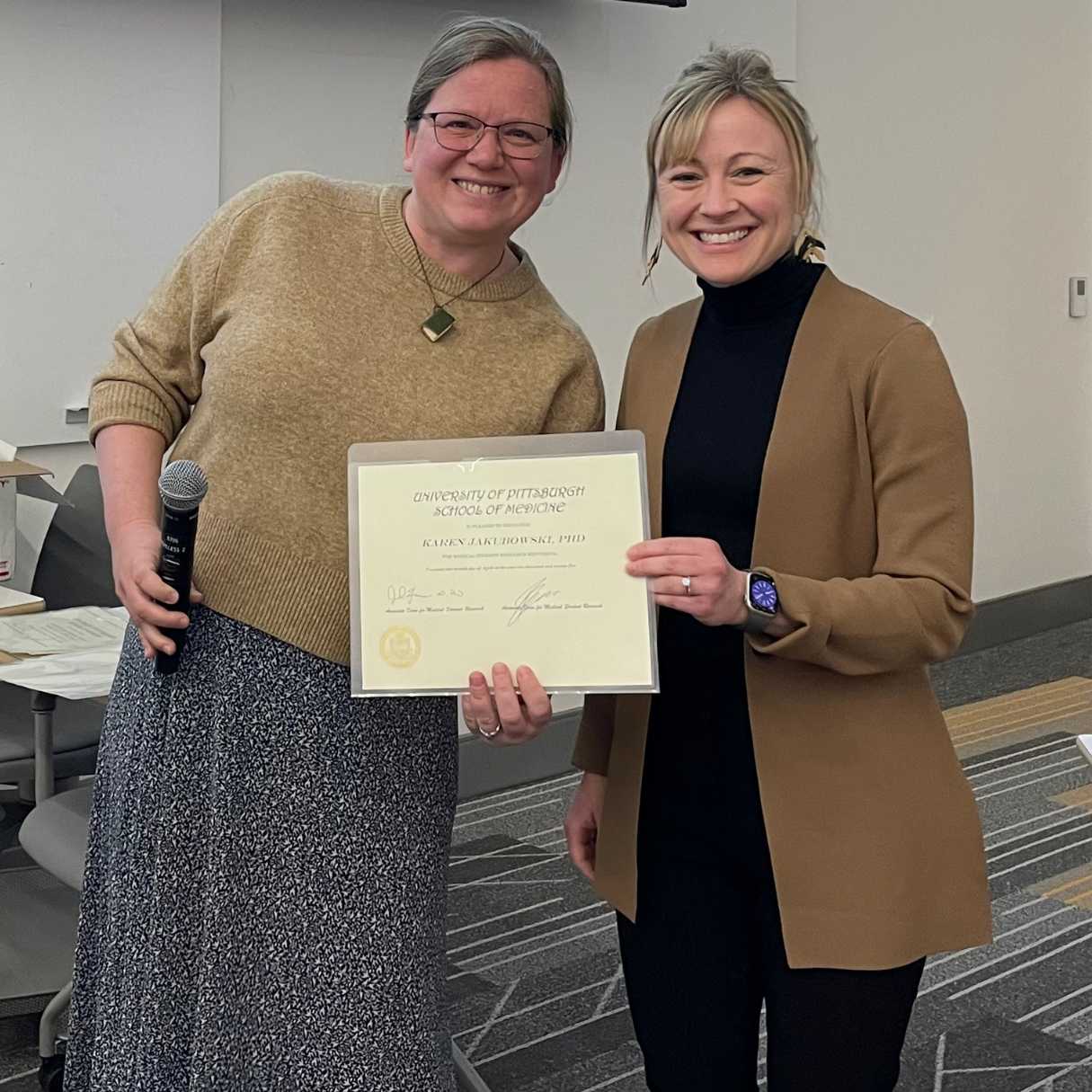 Dr. Karen Jakubowski Receives Mentorship Award